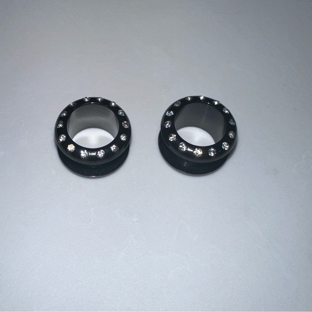 New 12 mm Ear Plugs piercings Earrings lobes never worn